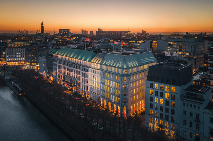 Hotel Vier Jahreszeiten in Hamburg